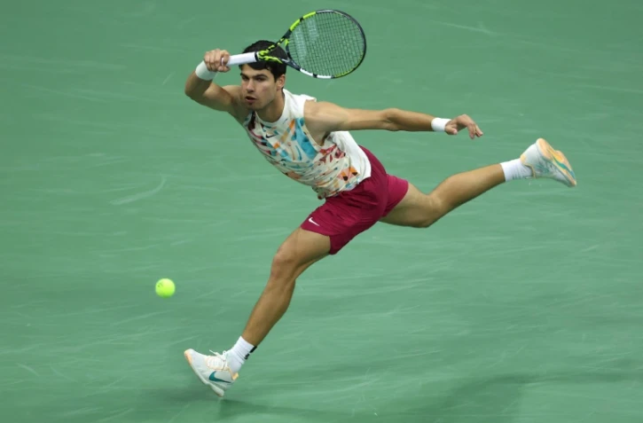 L'Espagnol Carlos Alcaraz, N.1 mondial, contre le Sud-africain Lloyd Harris au 2e tour de l'US Open le 31 août 2023 à New York