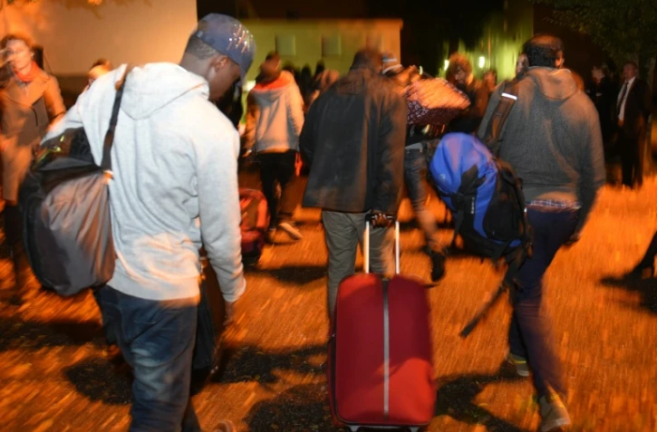 Des migrants évacués de la "Jungle" de Calais, à leur arrivée le 24 octobre 2016 à Nogent-le-Rotrou
