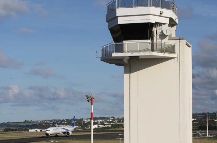 Tour de contrôle de Gillot