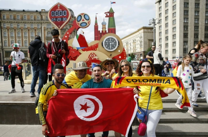 Des supporters de Tunisie et de Colombie dans les rues de Moscou avant le coup d'envoi du Mondial-2018 en Russie  
