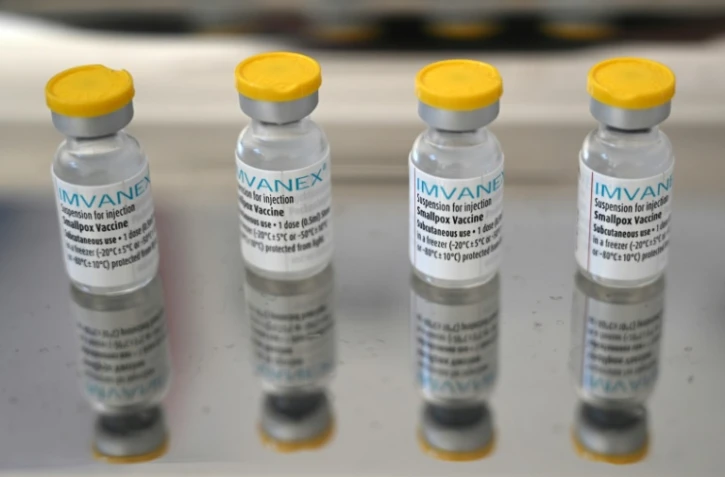 Doses de vaccin Imvanex contre le mpox, du laboratoire Bavarian  Nordic, prises en photo le 10 août 2022 à Marseille dans un centre de vaccination
