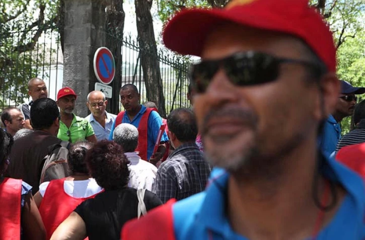 Jeudi 13 Janvier 2011

Rassemblement des salariés Edf et de la Séchilienne Sidec devant la préfecture

(Photo Marie Trouvé)