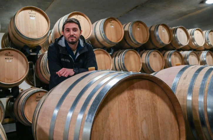 Michaël Gerin, 33 ans, qui gère le domaine Jean-Michel Gerin à Ampuis (Rhône) avec son frère, pose le 25 novembre 2020