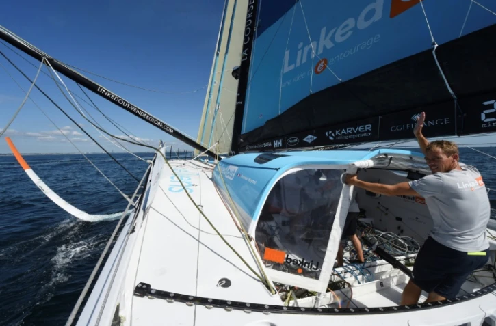 Le navigateur français Thomas Ruyant, à bord de son monocoque "LinkedOut" lors du "Trophée Azimut", le 9 septembre 2020 au large des côtes de Lorient