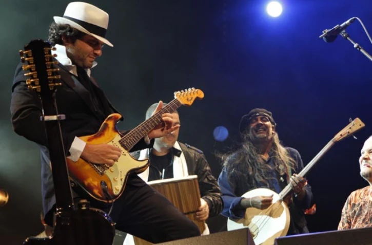 Samedi 7 Août 2010 Sakifo concert de Ziskakan avec M