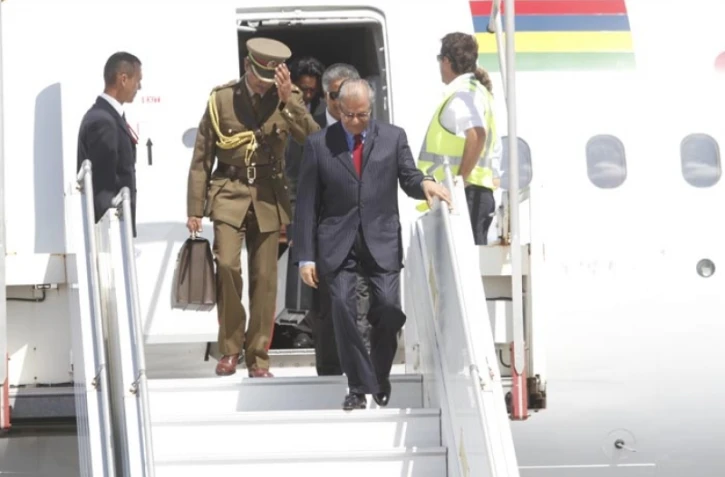 Lundi 24 Janvier 2011

Arrivée de Navin Ramgoolam, 1er ministre de l'île Maurice accueilli par Marie-Luce Penchard