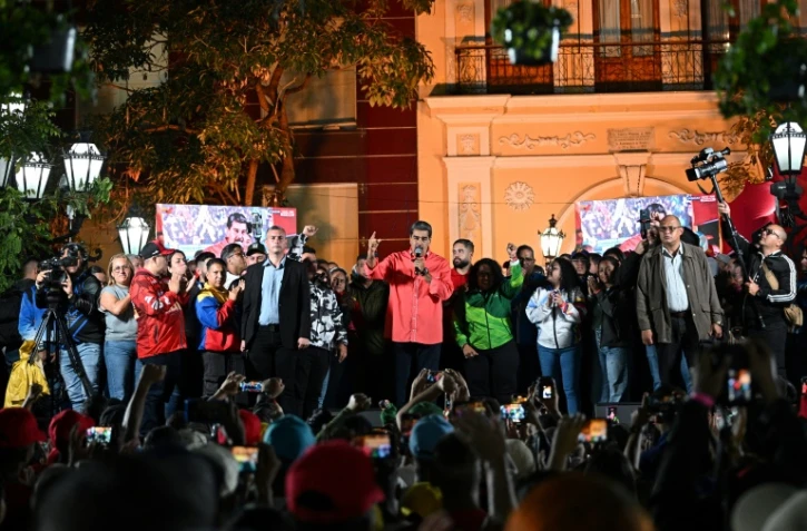 Le président du Venezuela Nicolas Maduro s'adresse à ses partisans sur la place Bolivar à Caracas, le 25 mai 2025