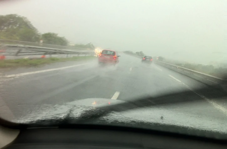 Dimanche 30 janvier 2011 -

Fortes pluies sur le réseau routier