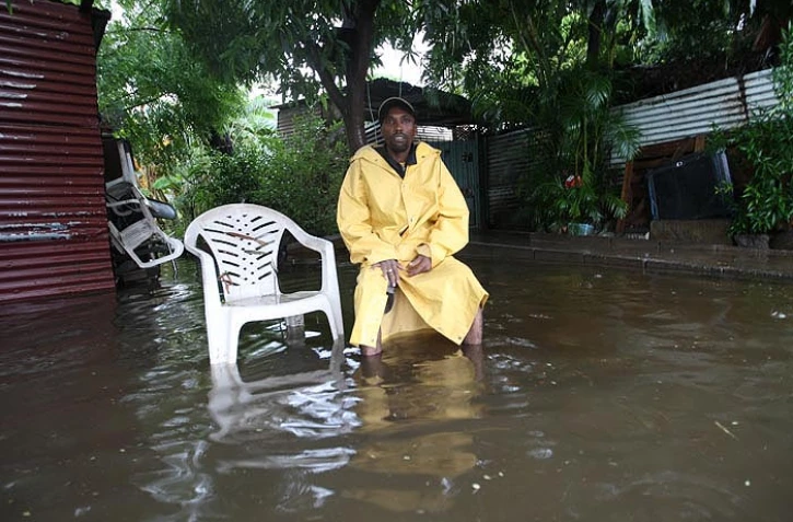 Dimanche 30 Janvier 2011

Inondation dans l'ouest