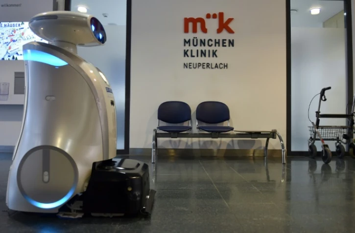 Franzi, le robot nettoyeur, à la clinique de Munich Neuperlach, dans le sud de l'Allemagne, le 12 février 2021