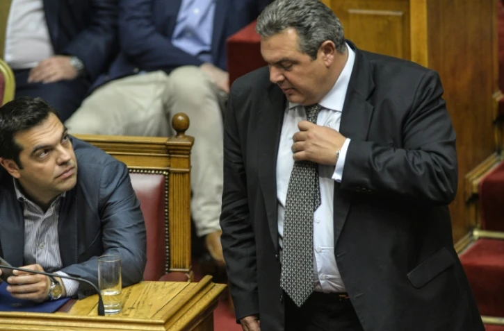 Le dirigeant de Syriza, Alexis Tsipras et le chef de file du Parti des Grecs indépendants (Panel), Panos Kammenos, le 10 juillet 2015 à Athènes