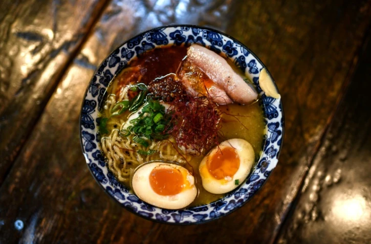 Un ramen, soupe de nouille japonaise servi à Paris, le 31 mars 2023