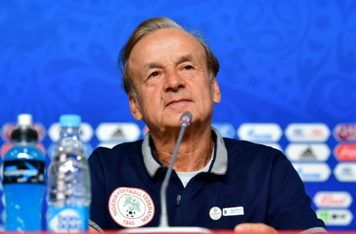 Le sélectionneur allemand du Nigeria Gernot Rohr pendant une conférence de presse à Saint-Petersbourg le 25 juin 2018 au Mondial 