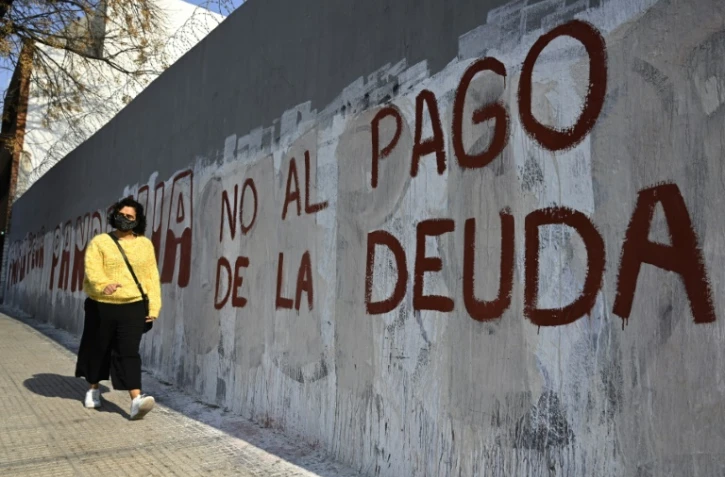 Un mur dans Buenos Aires où il est inscrit "pas pour le paiement de la dette" le 3 août 2020