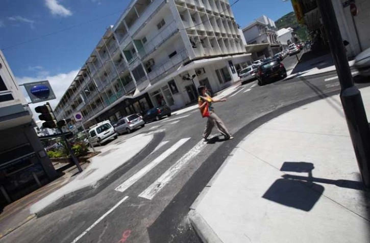 Mercredi 2 Mars 2011

Ville de Saint-Denis