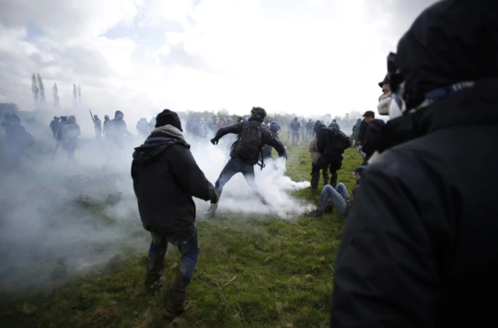 Heurts entre manifestants et forces de l'ordre sur le site de la ZAD de Notre-Dame-des-Landes, le 15 avril 2018