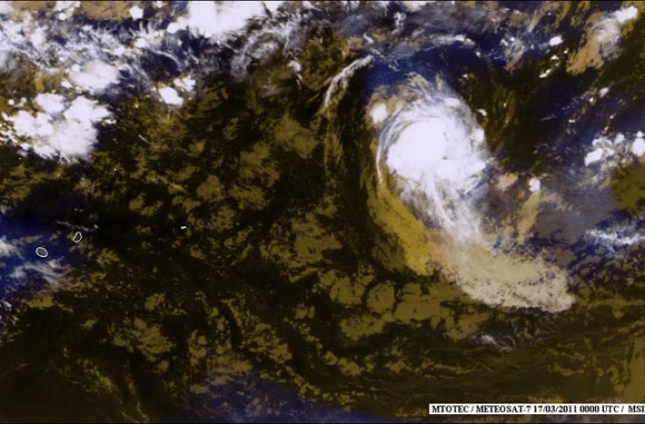 Dépression tropicale à 2300 km à l'est de la Réunion, jeudi 17 mars 2011.