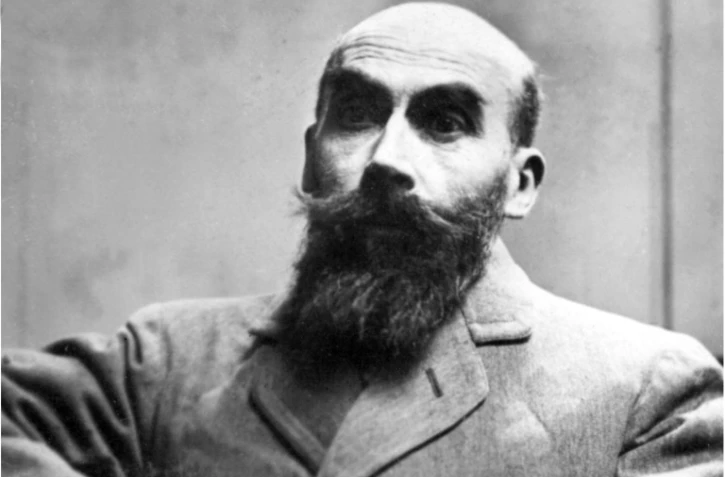 Photo prise en novembre 1921, lors de son procès à Paris, de Henri-Désiré Landru, accusé du meurtre de dix femmes et d'un jeune garçon, qui fut condamné à mort et exécuté le 25 février 1922 devant la prison Saint-Pierre de Versailles