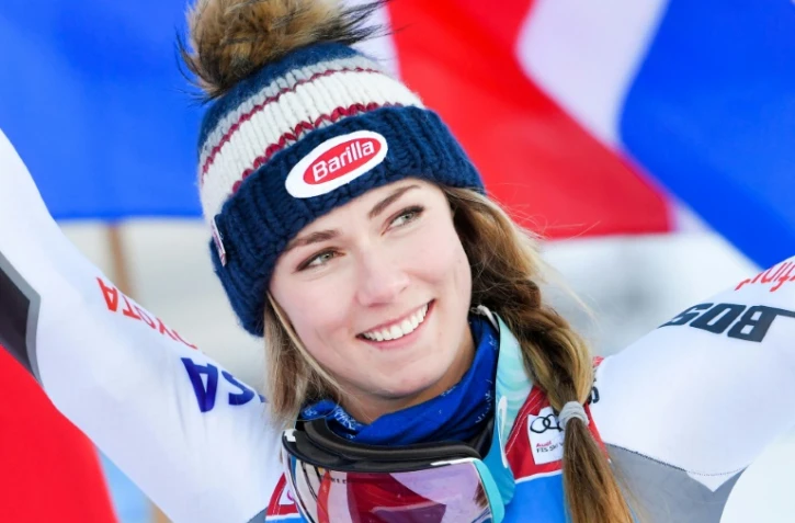 L'Américaine Mikaela Shiffrin pose sur le podium après sa victoire au slalom géant de Kronplatz en Italie, le 15 janvier 2019  