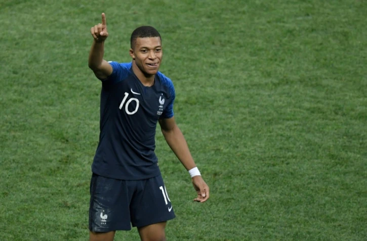 Le jeune attaquant des Bleus Kylian Mbappé champion du monde à l'issue de la victoire sur la Croatie à Moscou, le 15 juillet 2018