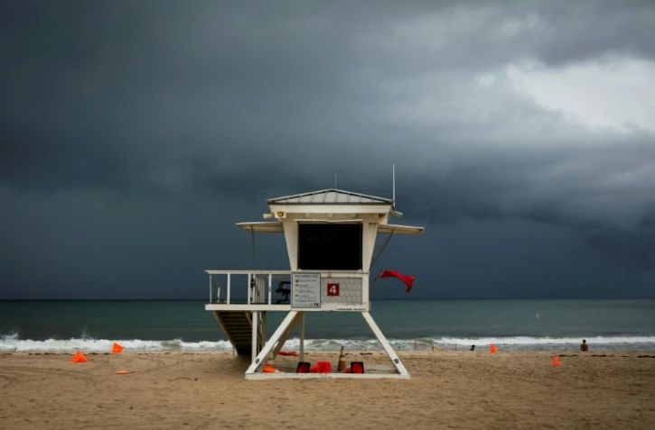 Le ciel s'assombrit au-dessus des plages de Fort Lauderdale (Floride), le 2 septembre 2019