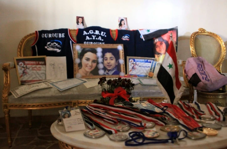 Le portrait de Mireille Hindoyan et de son frère, tués dans un bombardement à Alep, dans une photo prise le 4 octobre 2016