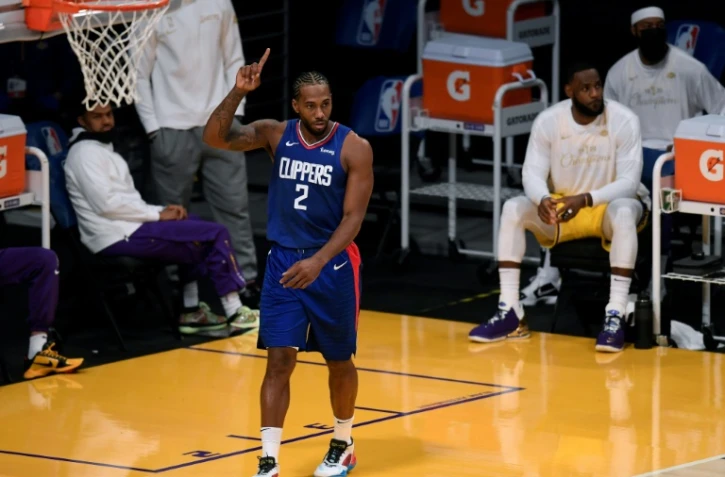 Kawhi Leonard des LA Clippers lors du match remporté sur le parquet des Los Angeles Lakers le 22 décembre 2020 pour la reprise de la NBA
