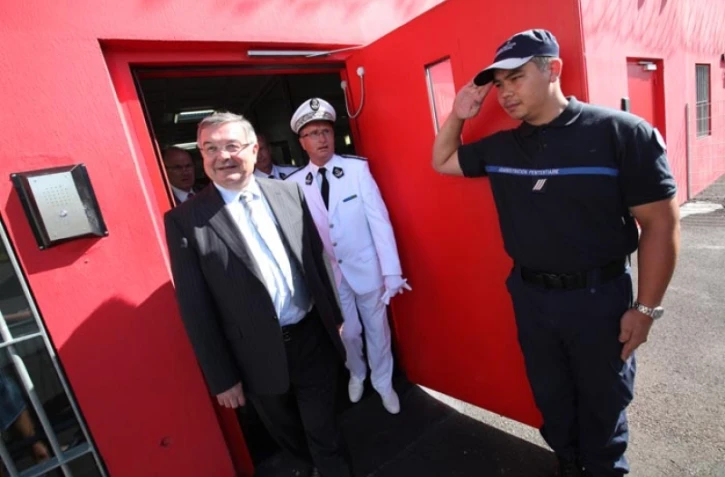 Lundi 11 Avril 2011

Michel Mercier en visite à la prison de Domenjod