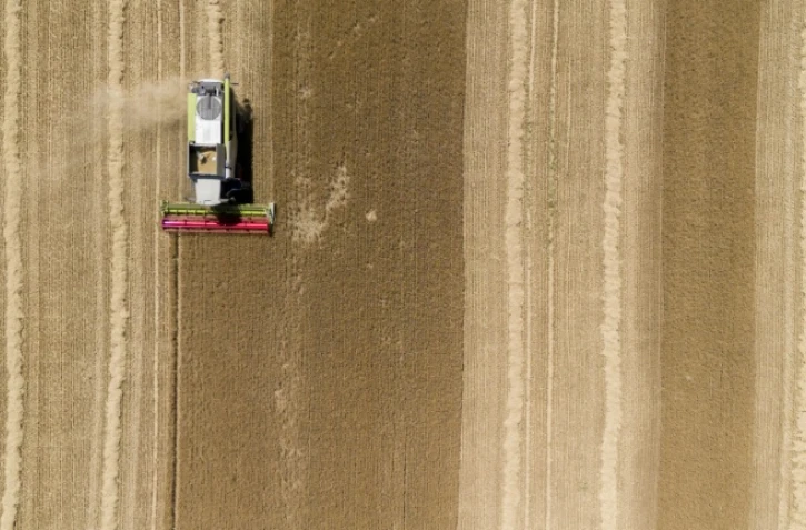 Alors que la France connaît une période de sécheresse exceptionnelle, députés et sénateurs se réunissent pour tenter d'aboutir à un compromis sur le projet de loi d'urgence agricole et ses mesures critiquées sur la gestion de l'eau et les pesticides