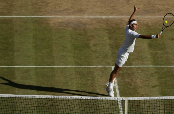 Le Suisse Roger Federer face au Tchèque Tomas Berdych en demi-finales de Wimbledon, le 14 juillet 2017