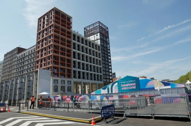 L'entrée du village olympique, le 18 juillet 2024 à Saint-Denis