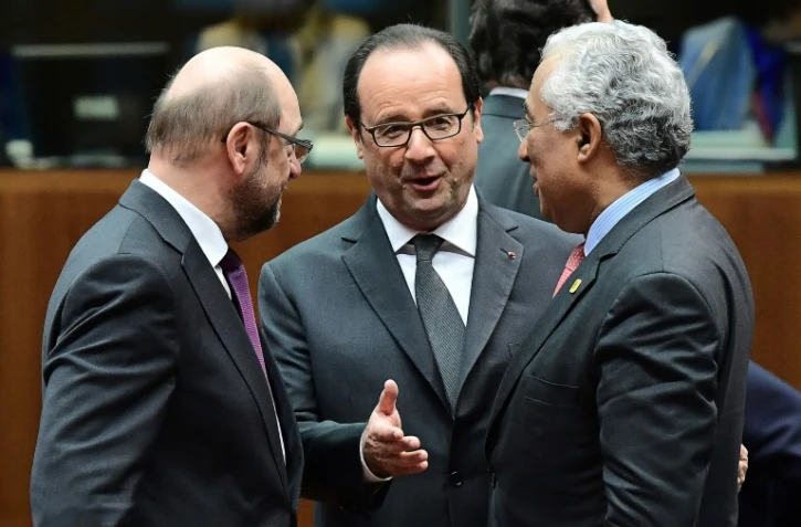 Le Premier ministre portugais Antonio Costa (d), le président français François Hollande (c) et le président du Parlement européen Martin Schulz (g), à Bruxelles le 15 décembre 2016