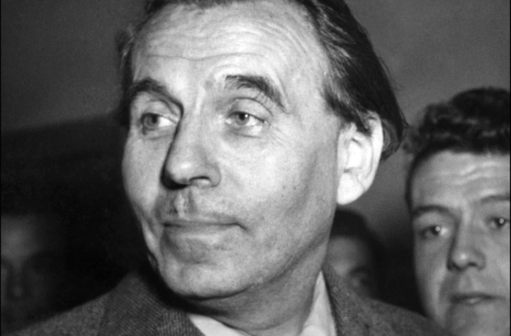 Portrait daté du 12 octobre 1951 à Paris de l'écrivain Louis-Ferdinand Céline