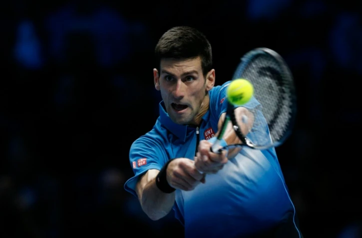 Le Serbe Novak Djokovic affronte le Japonais Kei Nishikori lors de la 1re journée du Masters à Londres, le 15 novembre 2015