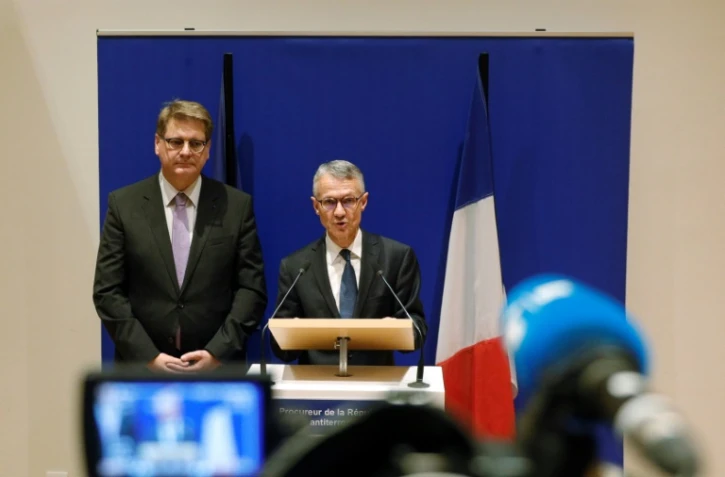 Le procureur antiterroriste Jean-François Ricard (centre) et le patron de la police judciaire Christian Sainte (G), lors d'une conférence de presse le 5 octobre 2019 à Paris