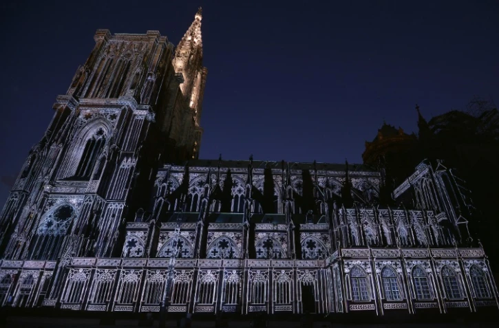 Ils sont sept et l'un d'eux porte un nom déjà ensanglanté par son frère, tueur du Bataclan: lundi débute à Paris le procès des jihadistes de la "filière de Strasbourg"