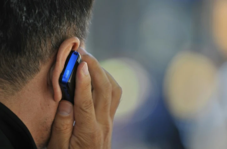 Un tiers des actifs restent connectés à leurs smartphones ou tablettes pendant leurs congés d'été