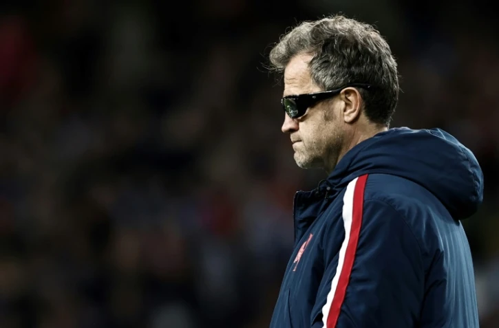 Le sélectionneur du XV de France Fabien Galthié juste avant le coup d'envoi du match du Tournoi des six nations contre l'Italie le 25 février 2024 à Villeneuve-d'Ascq