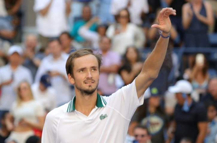Le N.2 mondial Daniil Medvedev après sa victoire sur le Néerlandais Botic van de Zandschulp en quarts de finale de l'US Open le 7 septembre 2021
