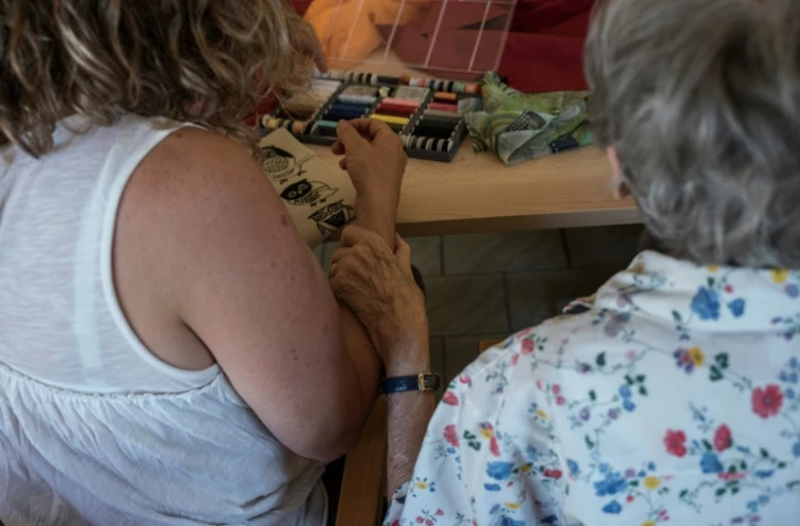 Dans une unité gériatrique de l'hôpital de la Croix-Rousse à Lyon, le 24 mai 2017