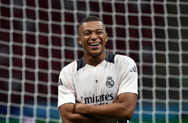 L'attaquant français du Real Madrid Kylian Mbappé, à l'entraînement le 13 août 2024 à Varsovie