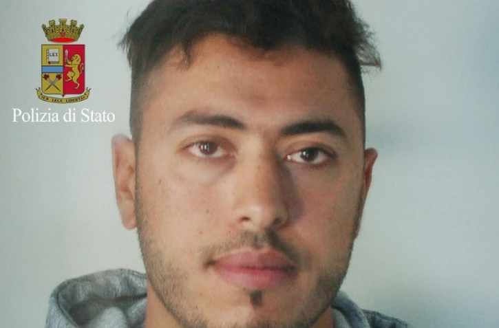 Anis Hanachi, frère de l'assaillant de Marseille, après son arrestation à Ferrara en Italie, dans une photo diffusée par la police italienne
