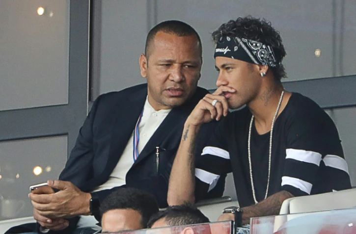 Neymar et son père au Parc des Princes le 5 août 2017