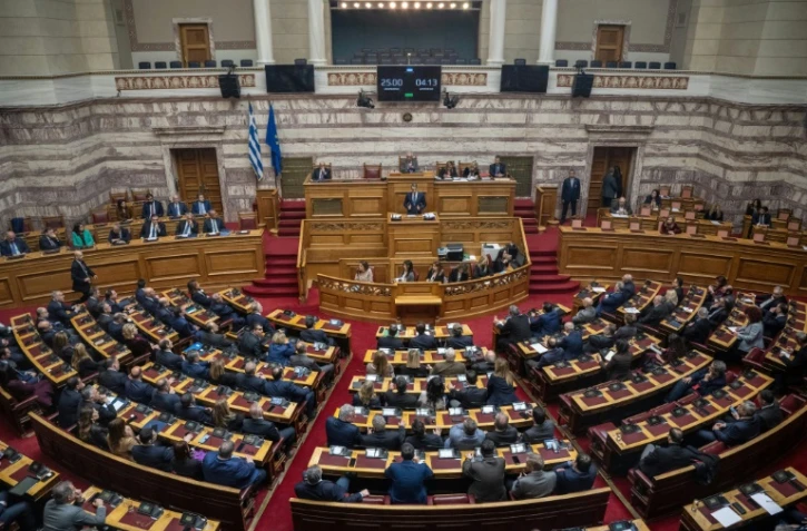 Le Premier ministre grec Kyriakos Mitsotakis devant le Parlement à Athènes, le 5 mars 2025