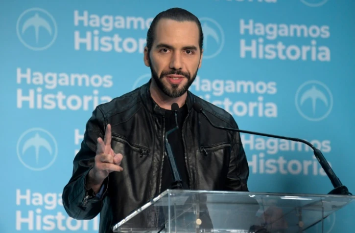 Nayib Bukele annonce sa victoire dès le premier tour de la présidentielle au Salvador, le 3 février 2019 à San Salvador