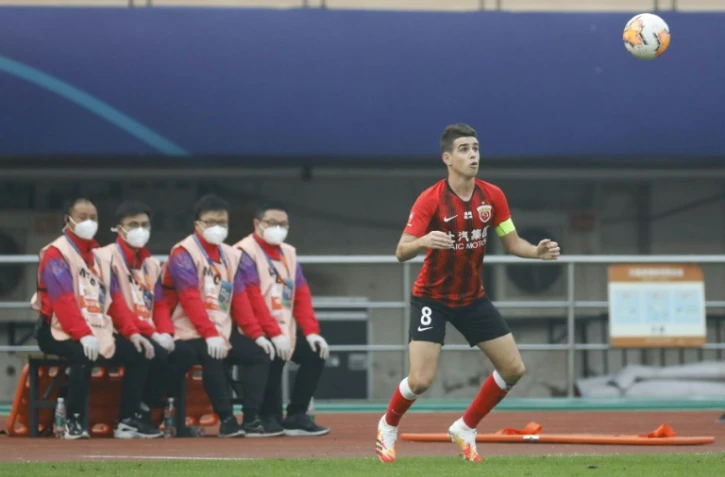 Le Brésilien Oscar, le joueur vedette du Shanghai SIPG, lors d'un match contre le Jiangsu Suning, le 2 novembre 2020 à Suzhou