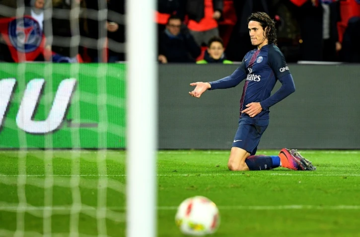 L'attaquant du PSG Edinson Cavani après avoir marqué un but contre Rennes, le 6 novembre 2016 au Parc des Princes