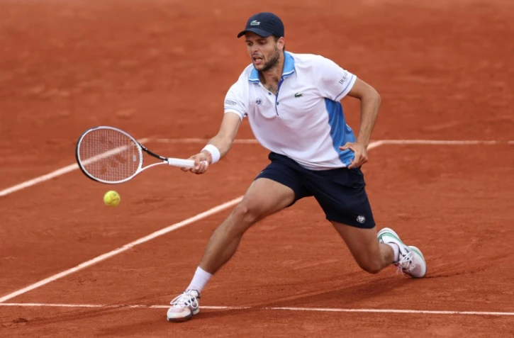 Grégoire Barrère opposé au Japonais Daniel Taro à Roland-Garros, le 22 mai 2022 