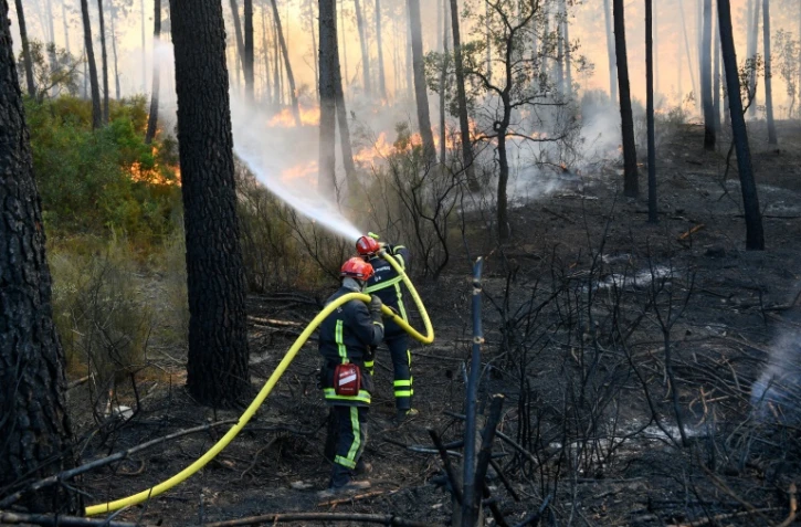Pompiers déployés à Vidauban, dans le Var, le 18 août 2021