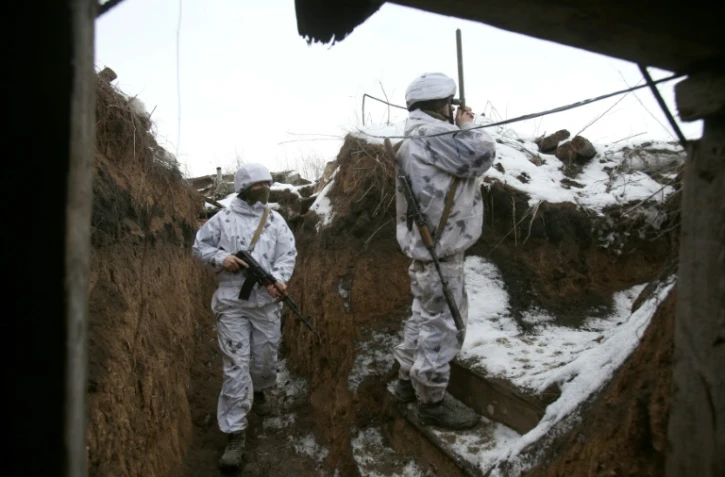 Dans une tranchée ukrainienne sur la ligne de front à Verkhnetoretskoye, dans la région de Donetsk, le 1er février 2022
